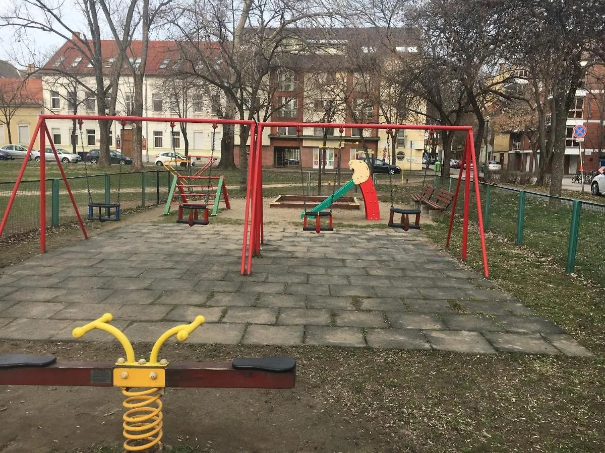 Szeged Pu-Ma Apartman 0*,